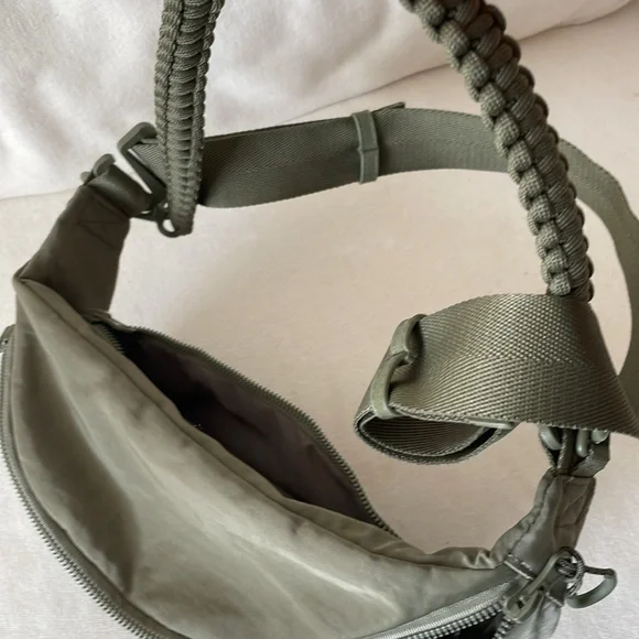 BEIS Belt Bag in Olive - Picture 5 of 6